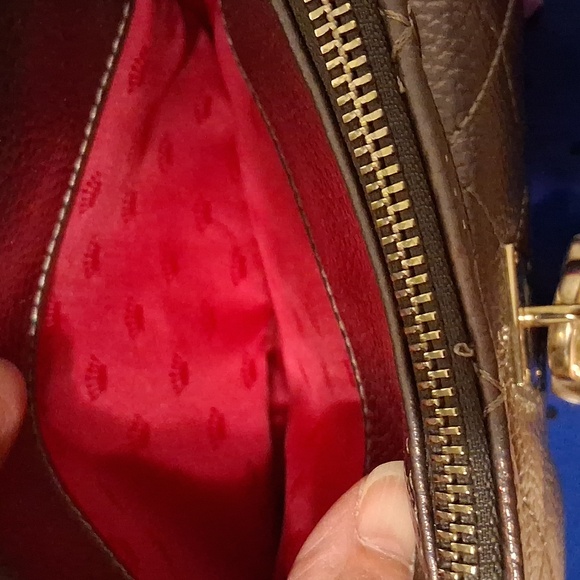 Juicy Couture NWT's Bag W/ Chanel Keychain - Picture 5 of 15